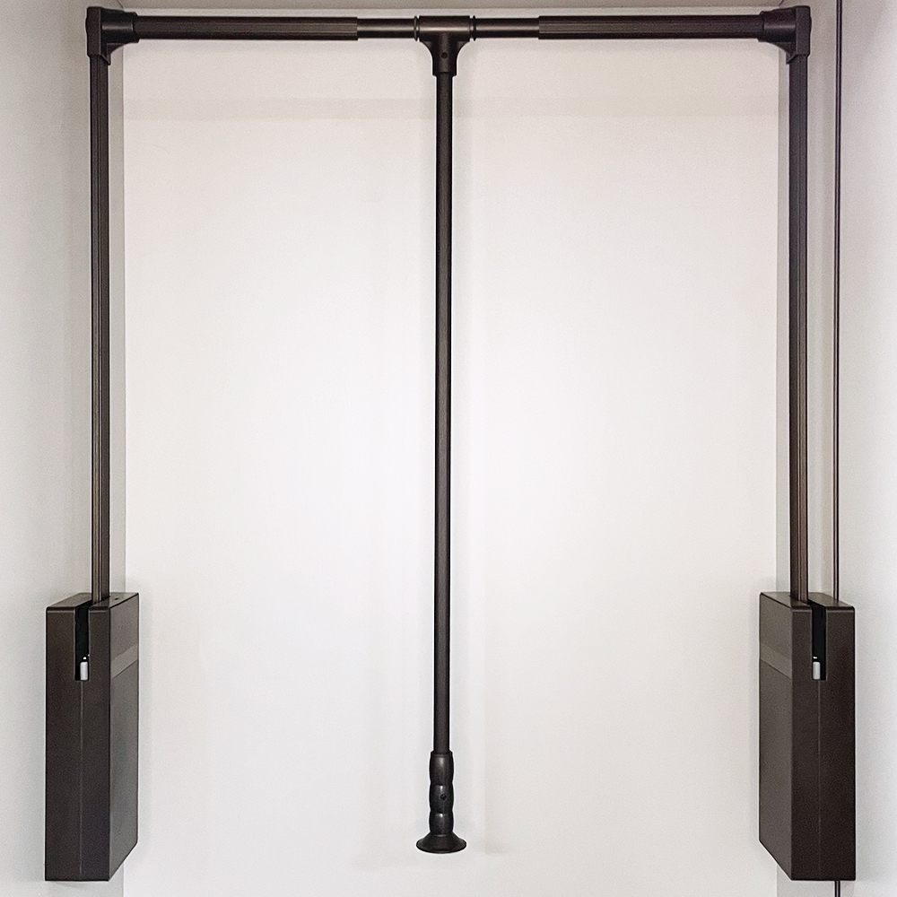 Wardrobe lifter
