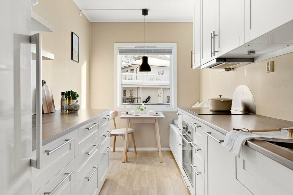 How To Add Sliding Basket ln A Kitchen Run?